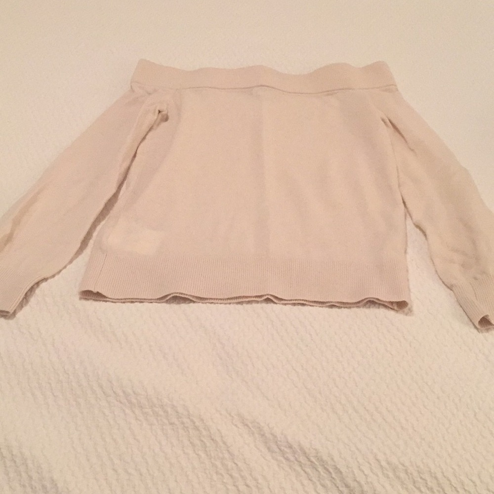 Off-The-Shoulder Cashmere Sweater. Club Monaco